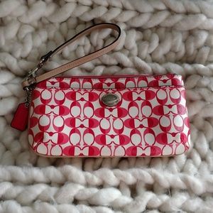 Coach Large Metro Dream Signature Wristlet